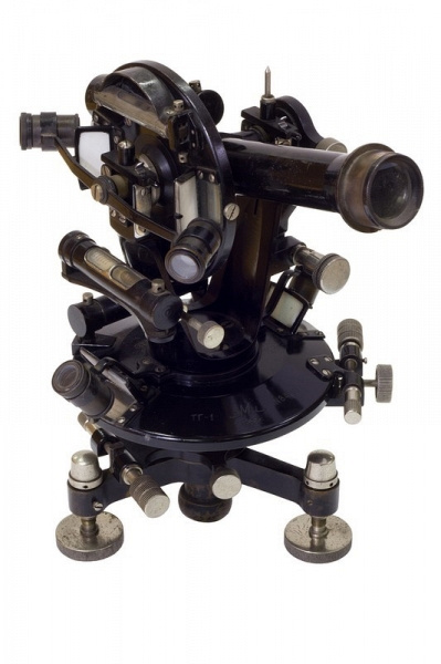 Теодолит горный ТГ-1. СССР, Харьков, ЗМИ (з-д Маркшейдерских инструментов), 1956 г.