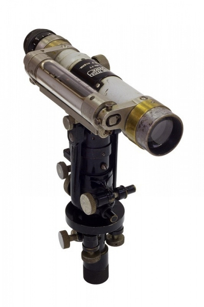 Нивелир маркшейдерский на баксе. Германия, Йена, Carl Zeiss, 1936-40 гг. 