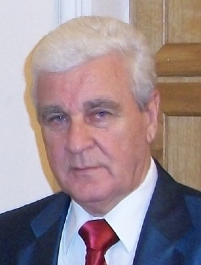 Попов Владислав Николаевич (1940–2013)